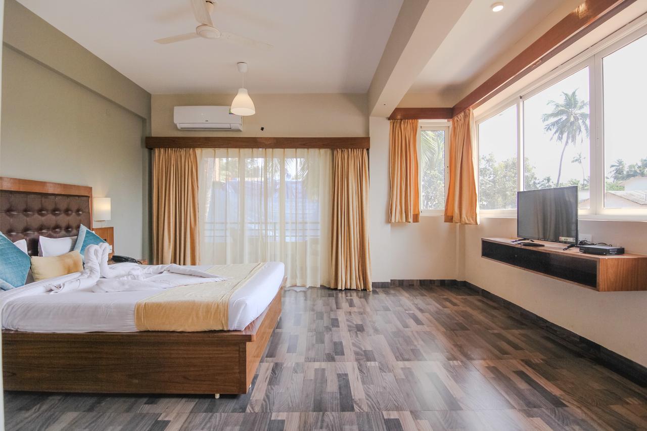Royale Nirvana Resort Arpora Luaran gambar